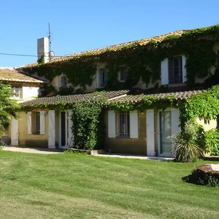 Les Templiers - Petit Bizerty 36 Pers Holiday home *