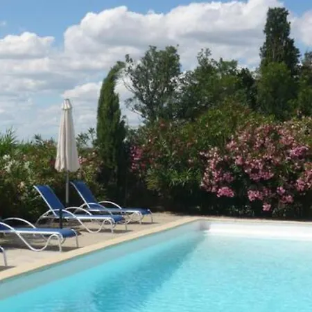 Les Templiers - Petit Bizerty 36 Pers Holiday home