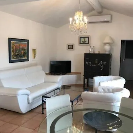 Les Templiers - Petit Bizerty 36 Pers * Saint-Gilles (Gard)