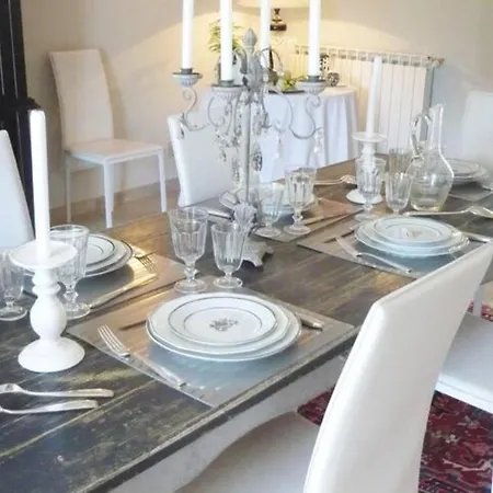 Les Templiers - Petit Bizerty 36 Pers Saint-Gilles (Gard)