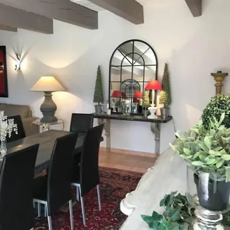 Les Templiers - Petit Bizerty 36 Pers Holiday home *